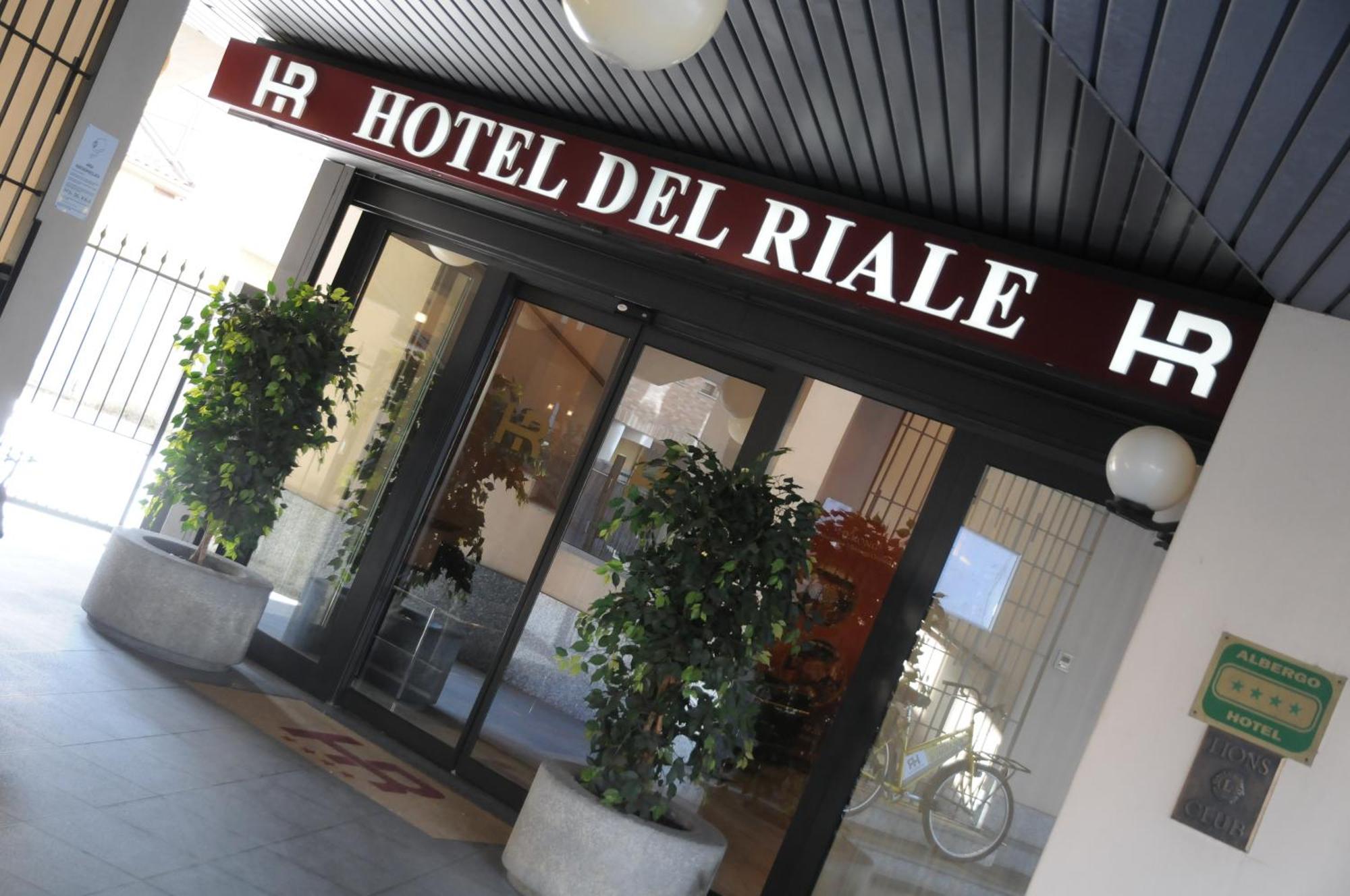 Hotel Del Riale Parabiago Exterior photo